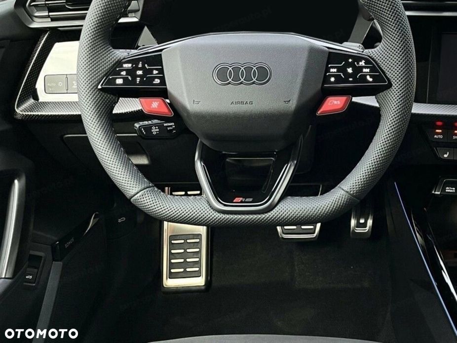 Audi RS3 Limousine TFSI Quattro S tronic - 8