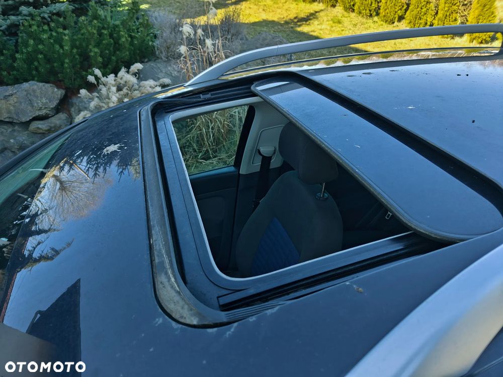 Volkswagen Golf Plus 1.6 FSI Tour Edition - 20