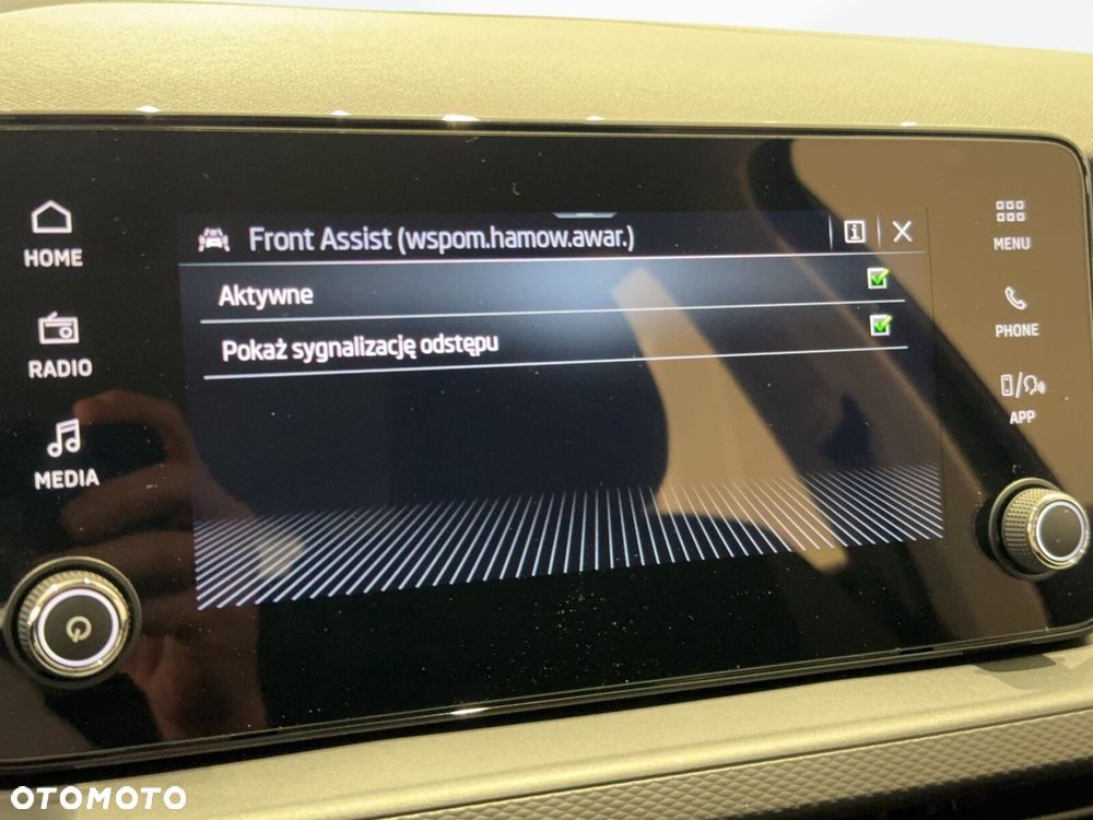 Skoda Kamiq 1.0 TSI Essence - 34