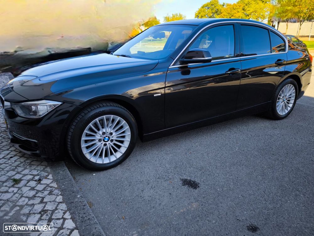 BMW 320 d Auto Line Luxury - 1