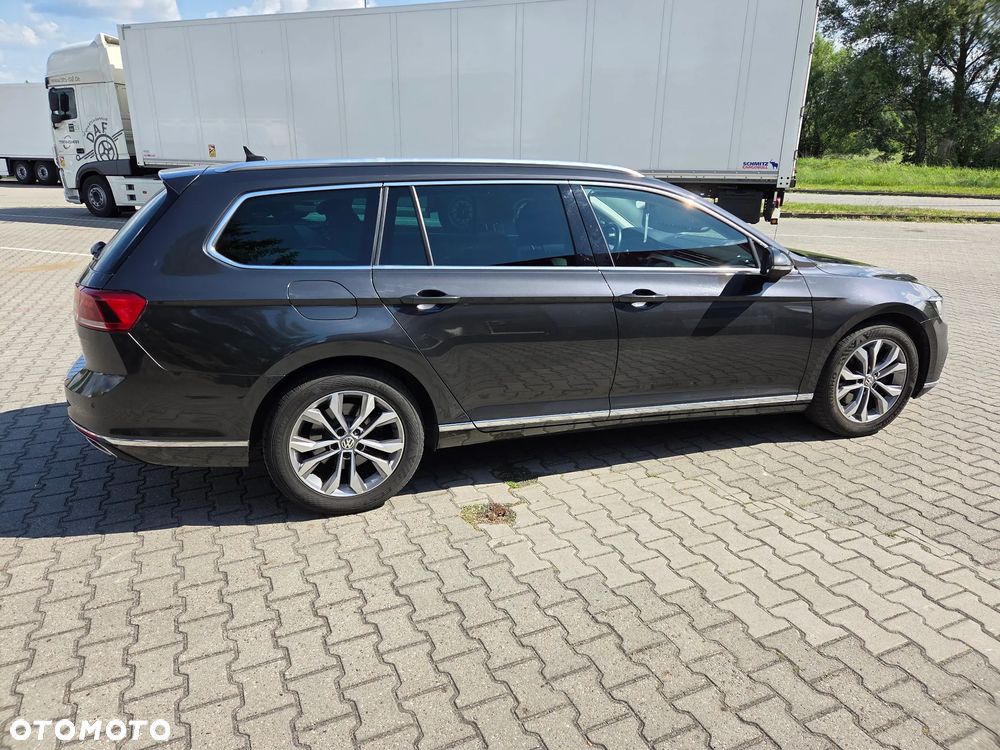 Volkswagen Passat 2.0 TDI SCR DSG Highline - 6