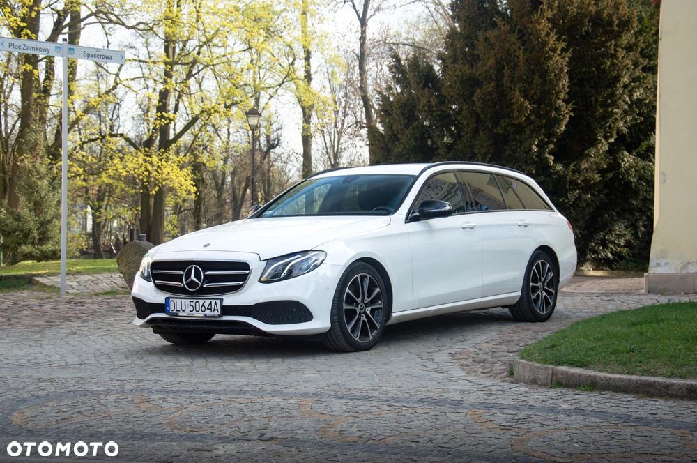 Mercedes-Benz Klasa E - 17