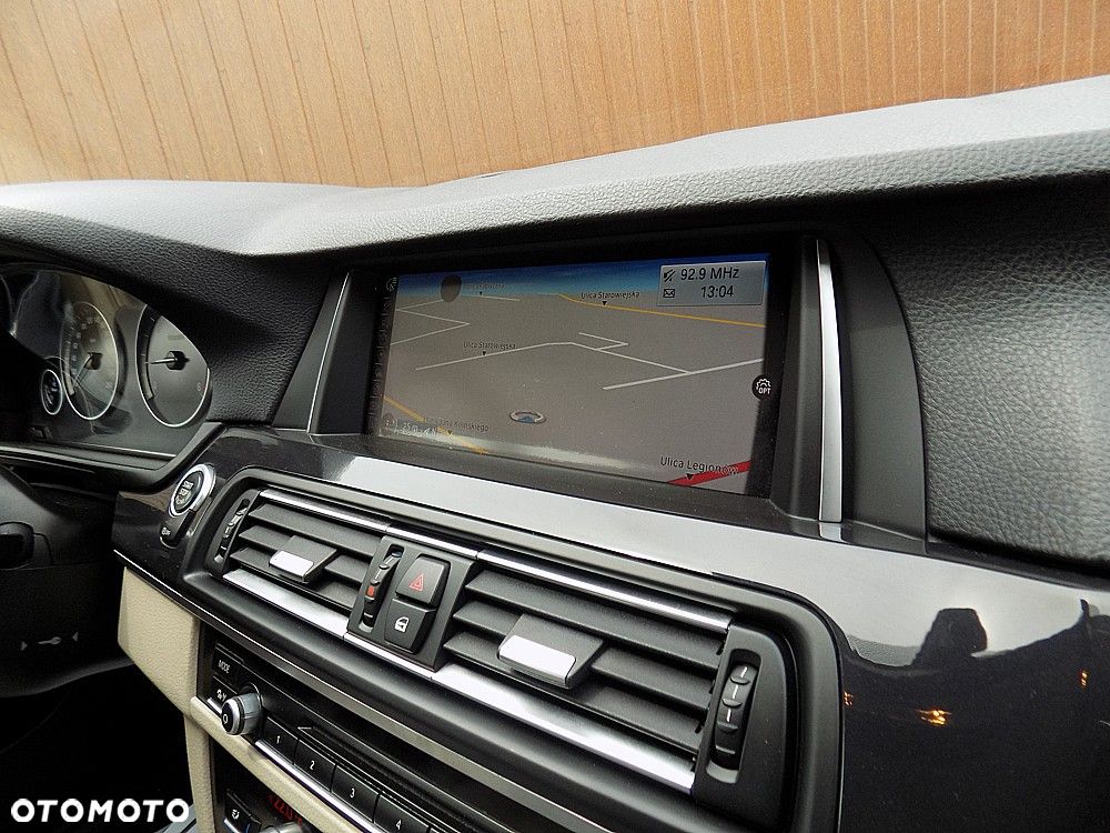 BMW Seria 5 518d - 16