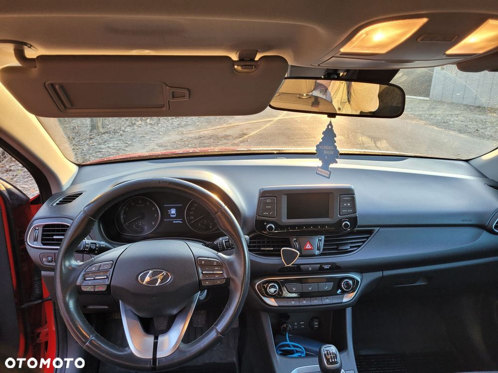 Hyundai i30 1.0 T-GDI Family+ - 13