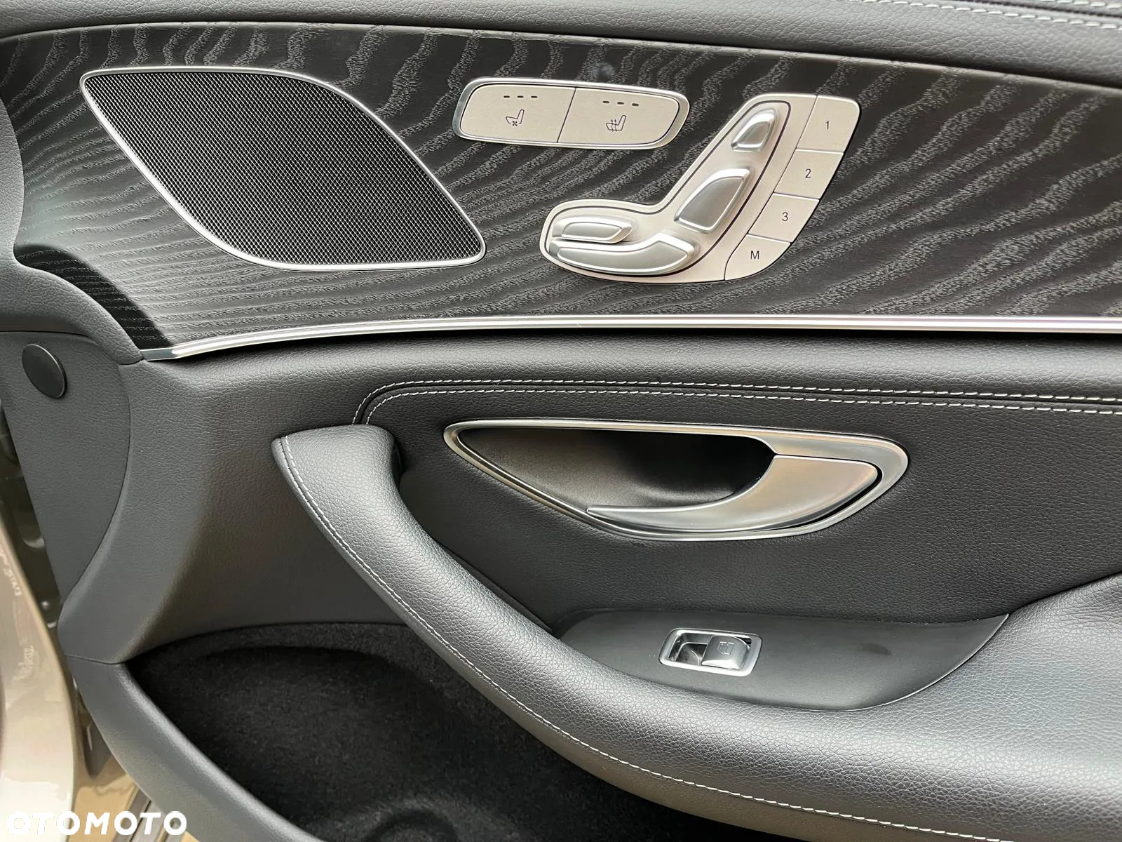 Mercedes-Benz CLS 400 d 4-Matic Avantgarde - 24