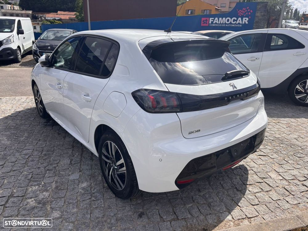 Peugeot 208 1.2 PureTech Allure - 3