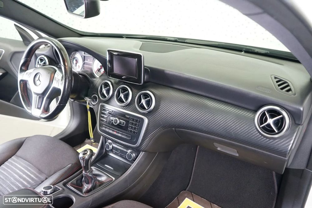 Mercedes-Benz A 180 d AMG Line Aut. - 18