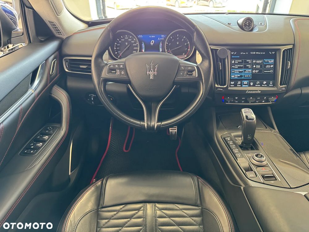 Maserati Levante S - 11