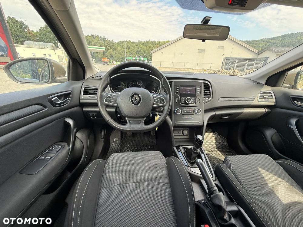 Renault Megane ENERGY TCe 100 EXPERIENCE - 11