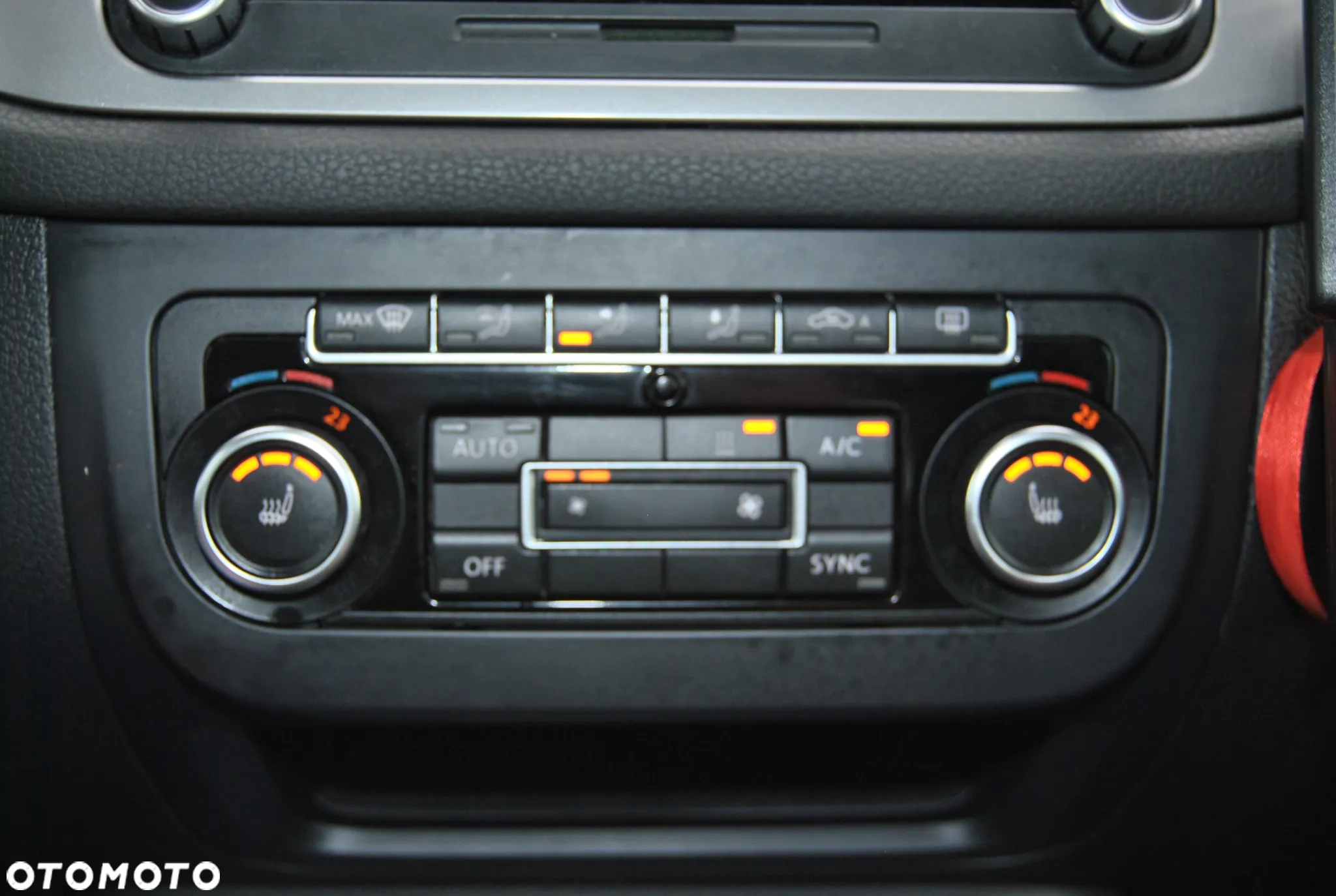 Volkswagen Tiguan 2.0 TDI 4Mot Perfectline R-Style DSG - 40