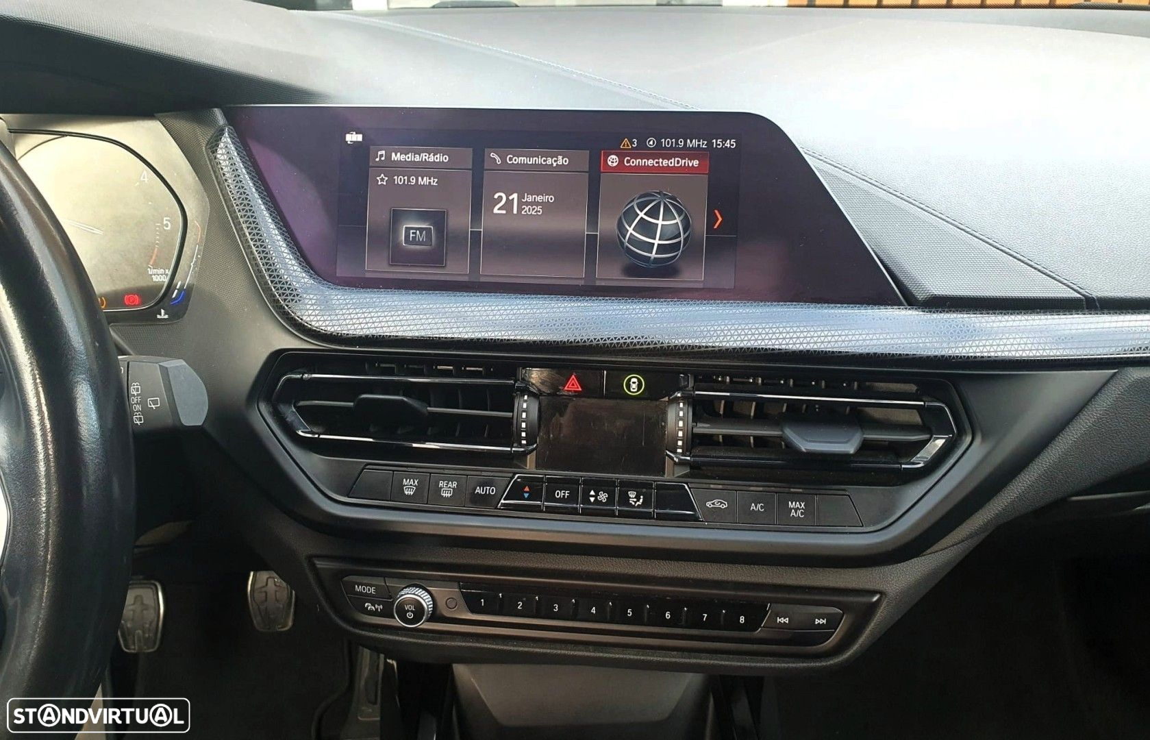 BMW 116 d Pack Desportivo M - 9