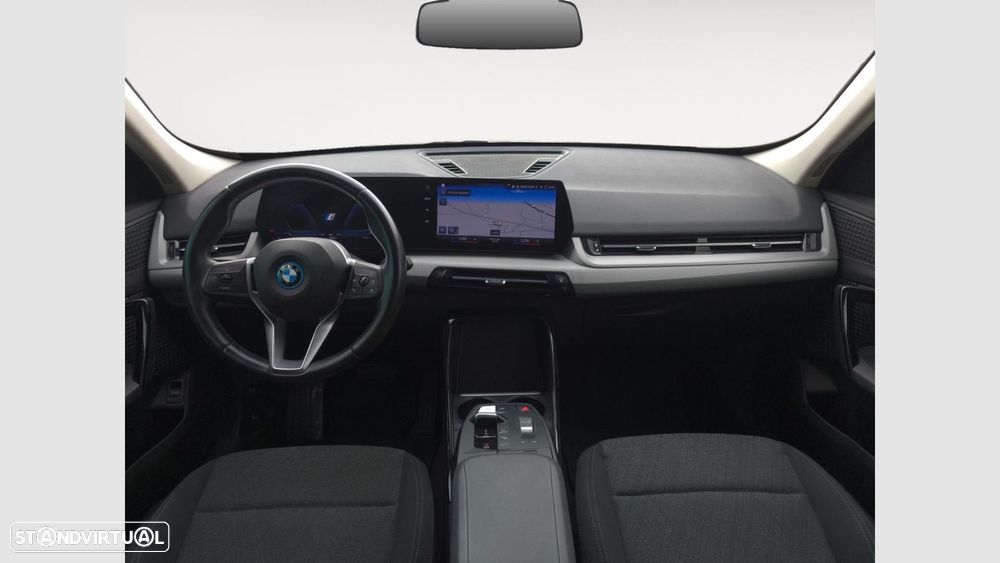 BMW iX1 xDrive30 - 11
