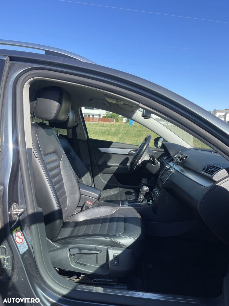 Volkswagen Passat 2.0 TDI DSG BlueMotion Technology R-Line - 14