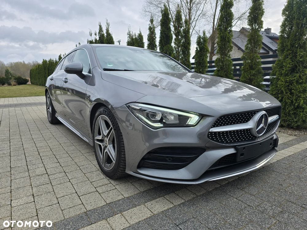 Mercedes-Benz CLA 220 7G-DCT AMG Line - 1