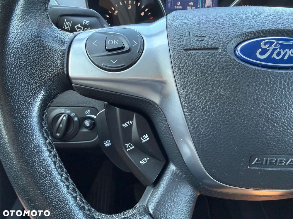 Ford Kuga 2.0 TDCi 4x4 Titanium - 22