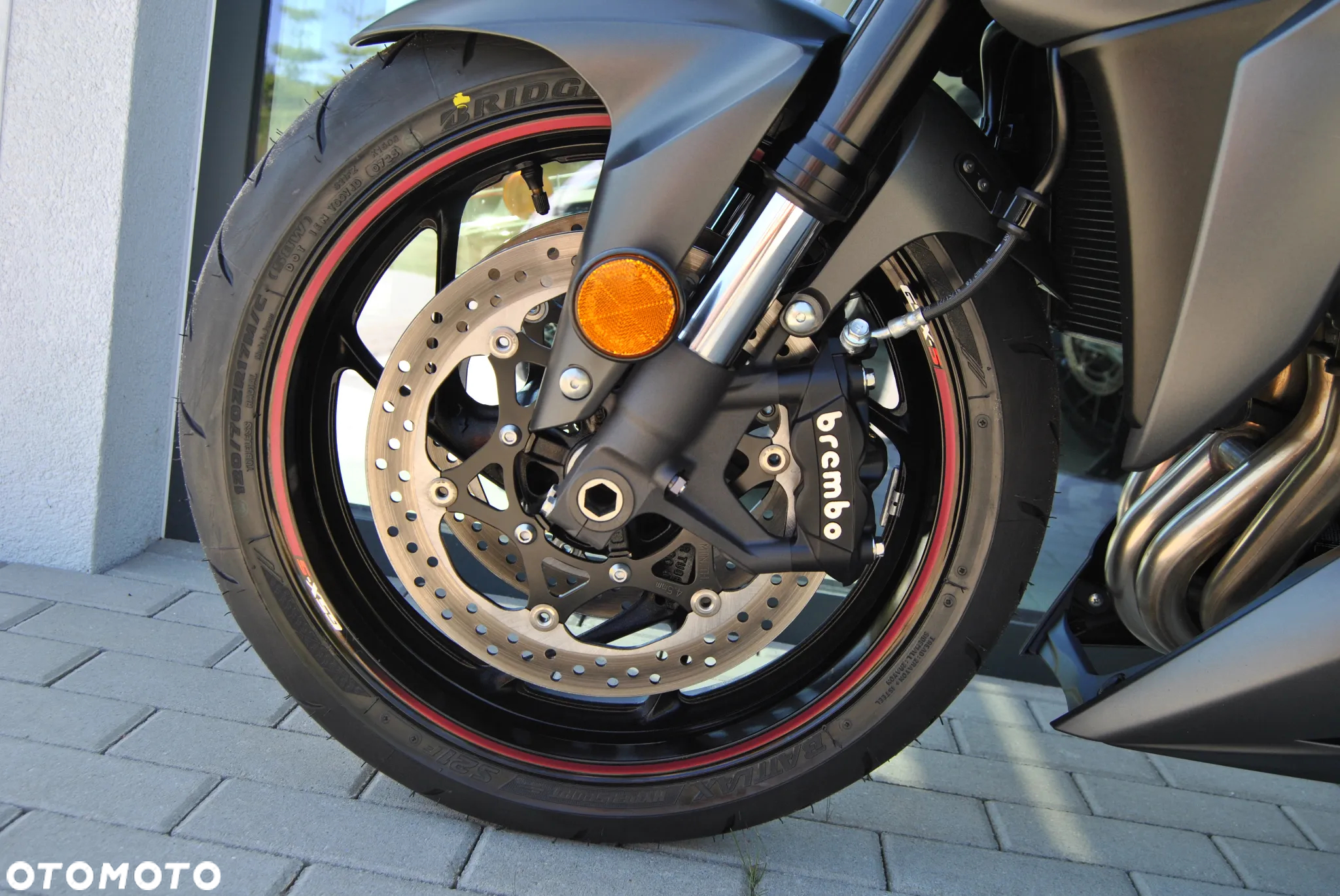 Suzuki GSX - 20