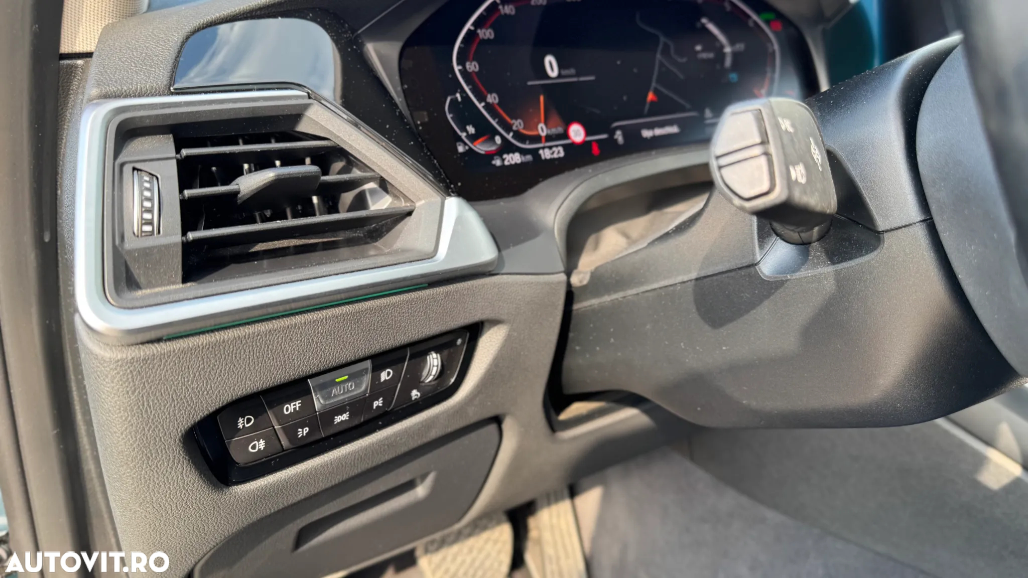 BMW Seria 3 320i AT - 10