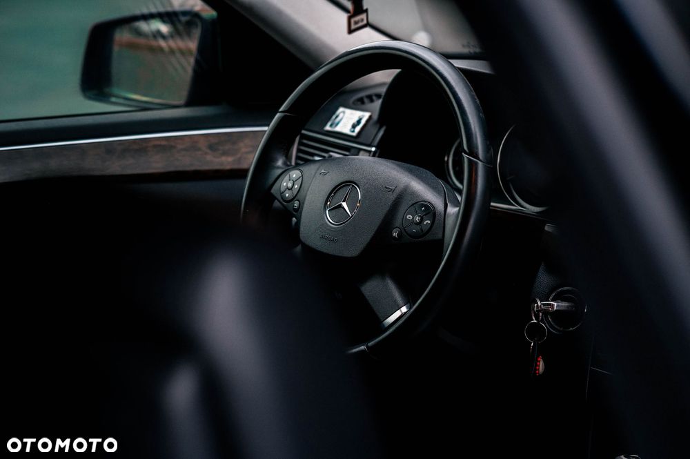 Mercedes-Benz Klasa E 200 CDI DPF BlueEFFICIENCY 7G-TRONIC Elegance - 11