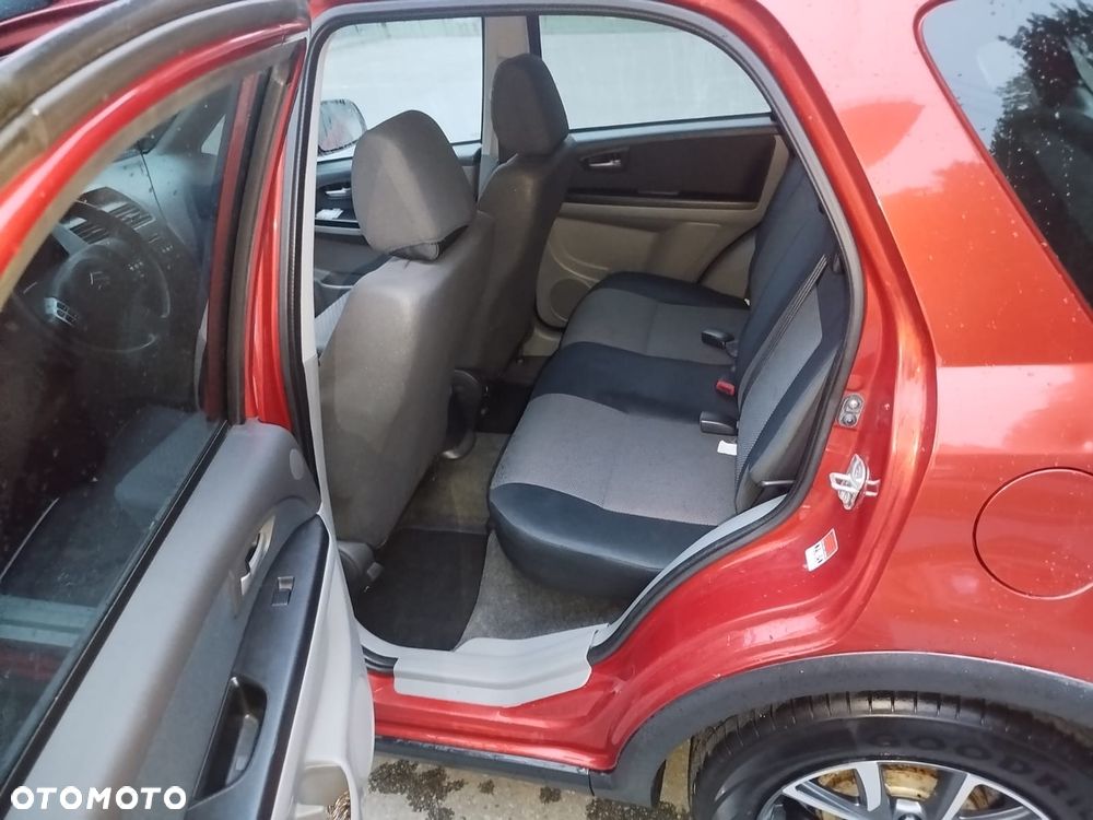 Suzuki SX4 1.9 DDiS 4WD GS / Premium - 9