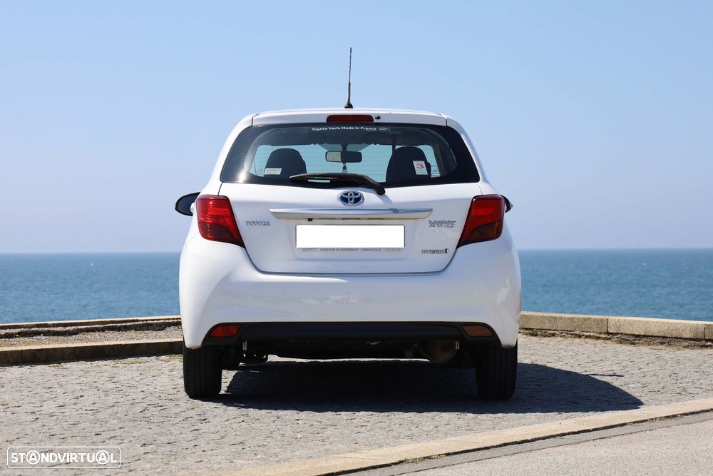 Toyota Yaris 1.5 HSD Active - 6