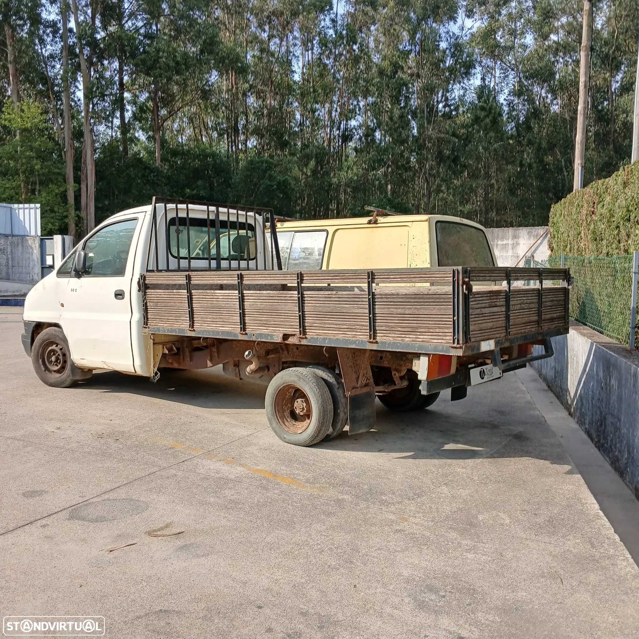 Hyundai H1 2.5 D de 2003 - Peças Usadas (9942) - 3