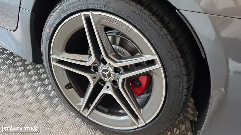 Mercedes-Benz CLS 300 d AMG Line - 32