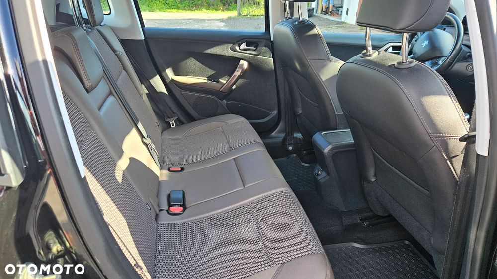 Peugeot 2008 1.6 VTi Allure - 11