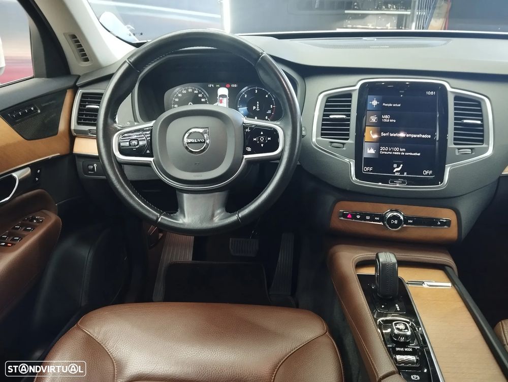 Volvo XC 90 2.0 B5 Momentum Plus AWD - 17