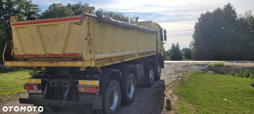 Mercedes-Benz Actros - 5
