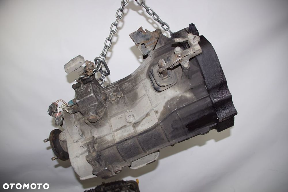 SKRZYNIA BIEGÓW RENAULT MAXITY 2.5 DCI 130 - 1