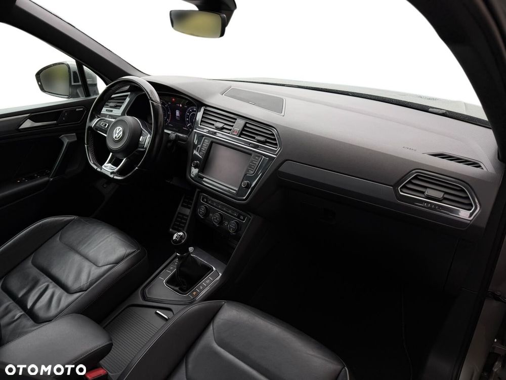 Volkswagen Tiguan - 15
