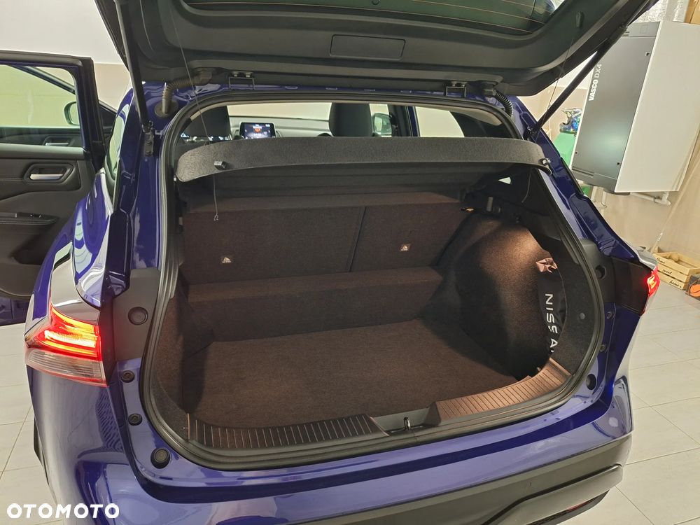 Nissan Qashqai 1.3 DIG-T TEKNA - 25