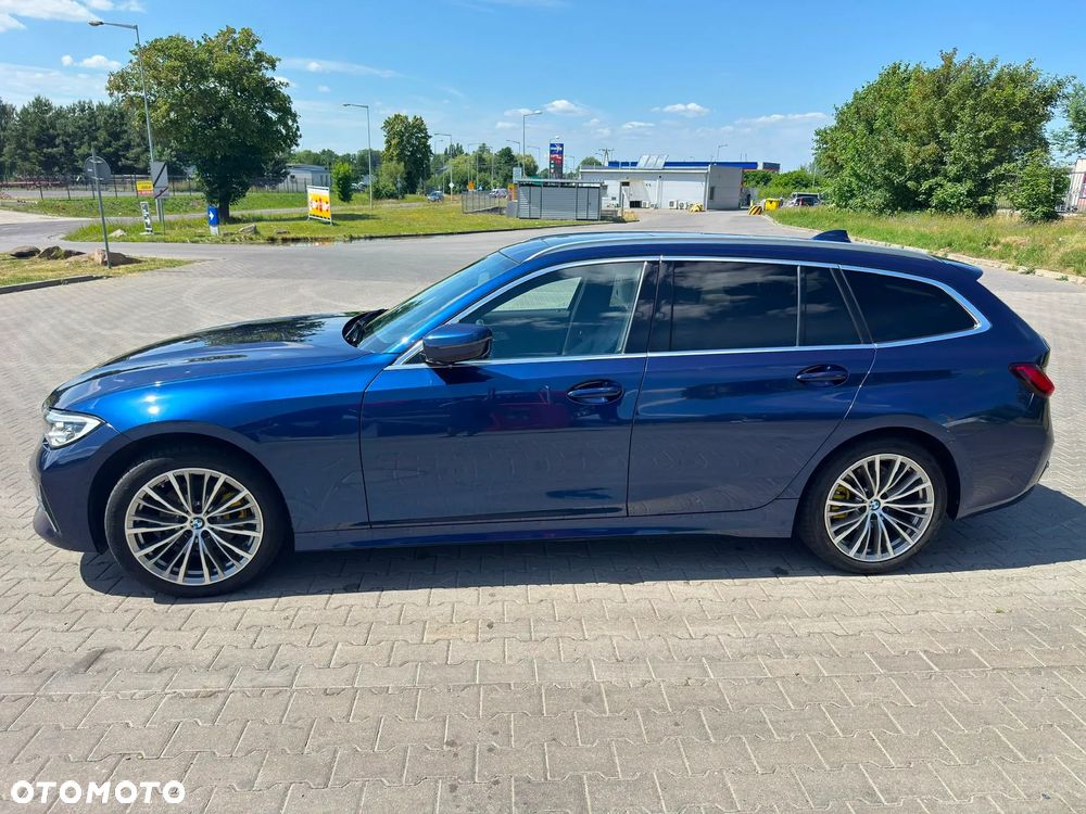 BMW Seria 3 320d xDrive Luxury Line - 3