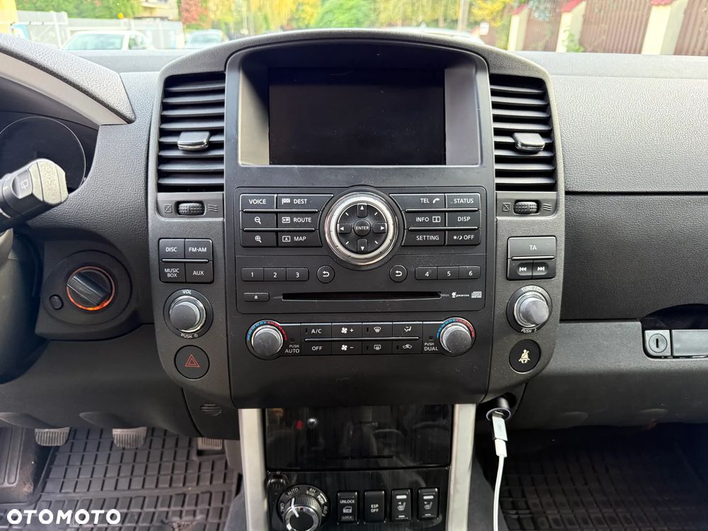 Nissan Pathfinder - 29