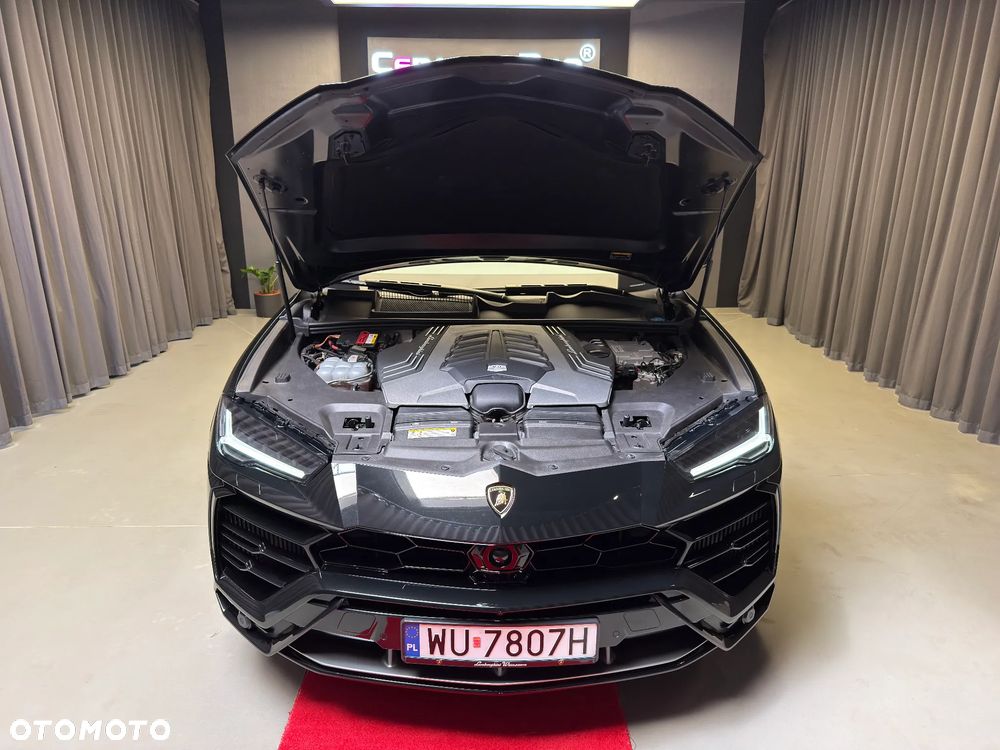 Lamborghini Urus - 10