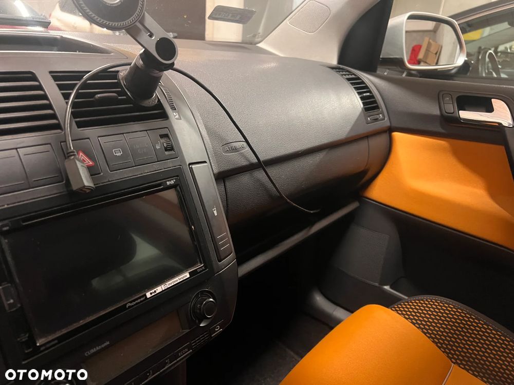 Volkswagen Polo Cross - 15