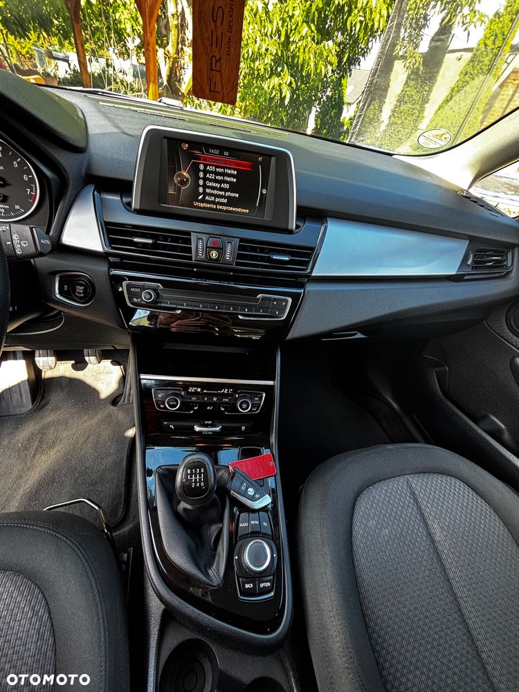 BMW Seria 2 218i - 12
