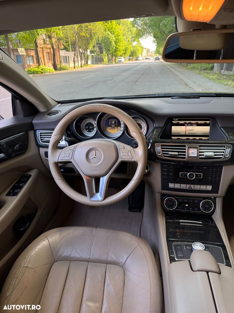 Mercedes-Benz CLS 250 CDI DPF BlueEFFICIENCY 7G-TRONIC - 26
