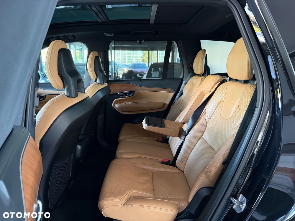 Volvo XC 90 B5 D AWD Inscription - 32