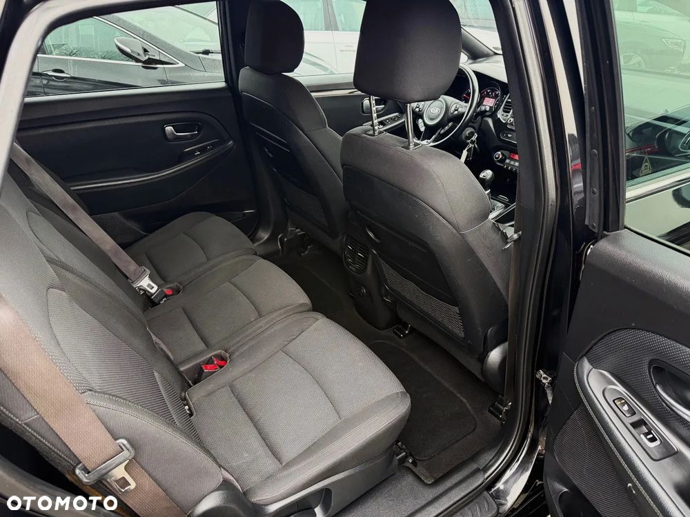 Kia Carens 1.7 CRDi 115 Dream-Team Edition - 11