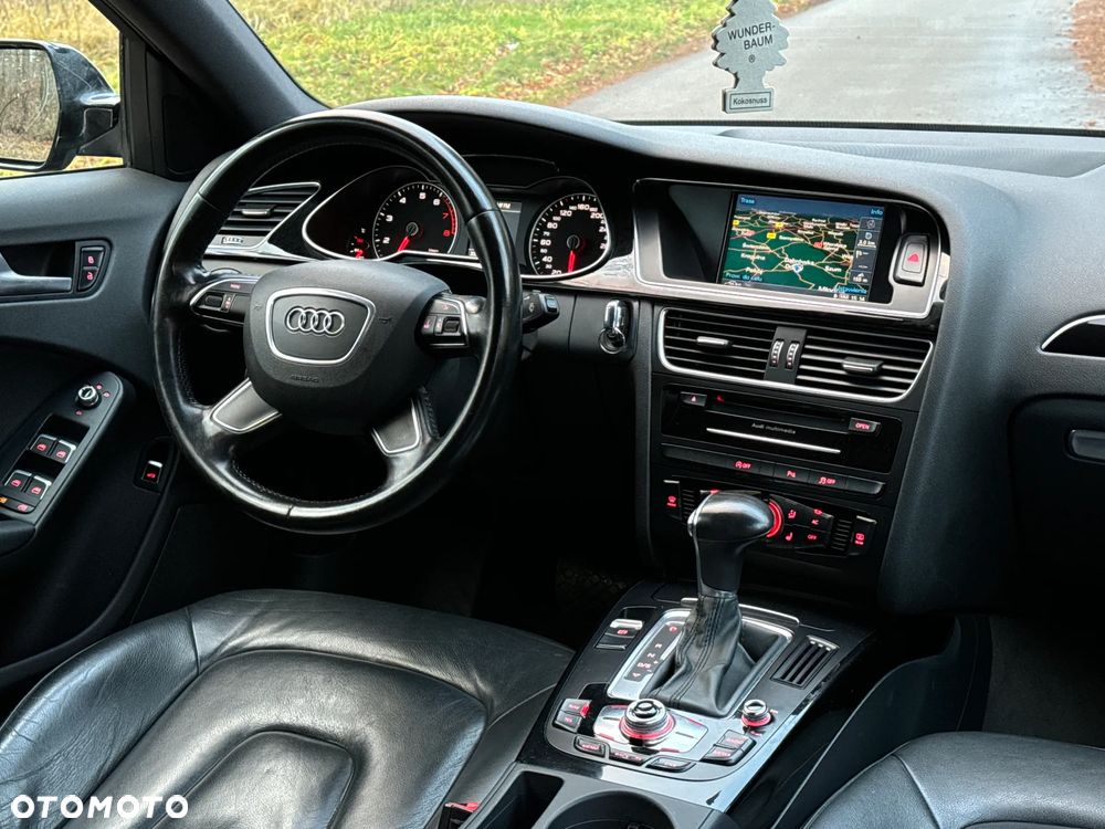 Audi A4 Limousine - 15