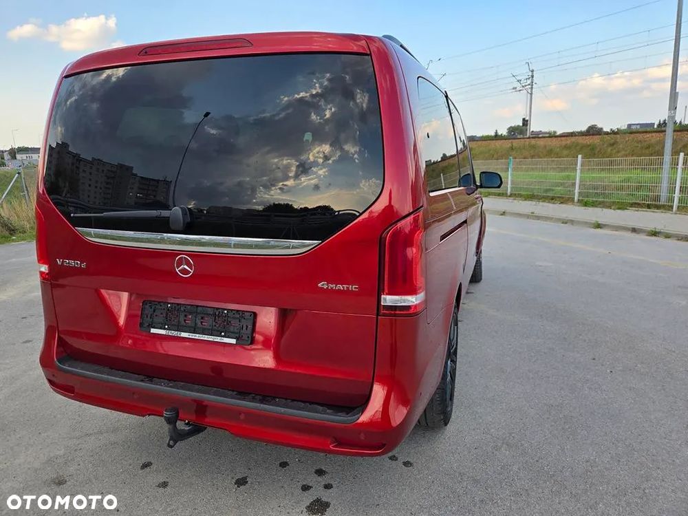 Mercedes-Benz Klasa V 250 d 4-Matic 9G-Tronic (d³ugi) - 14