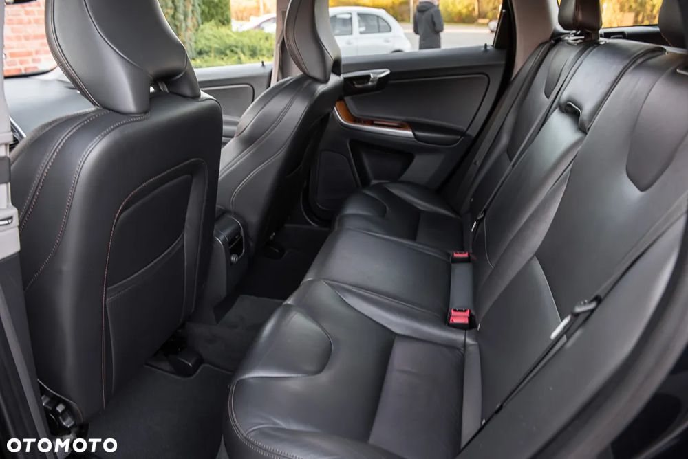 Volvo XC 60 D3 Drive-E Kinetic - 26