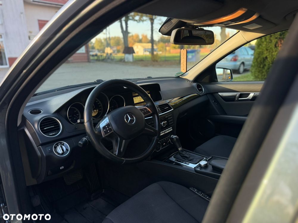 Mercedes-Benz Klasa C 220 CDI 7G-TRONIC Edition - 8