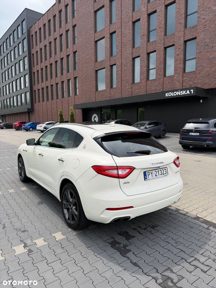 Maserati Levante S Q4 - 4