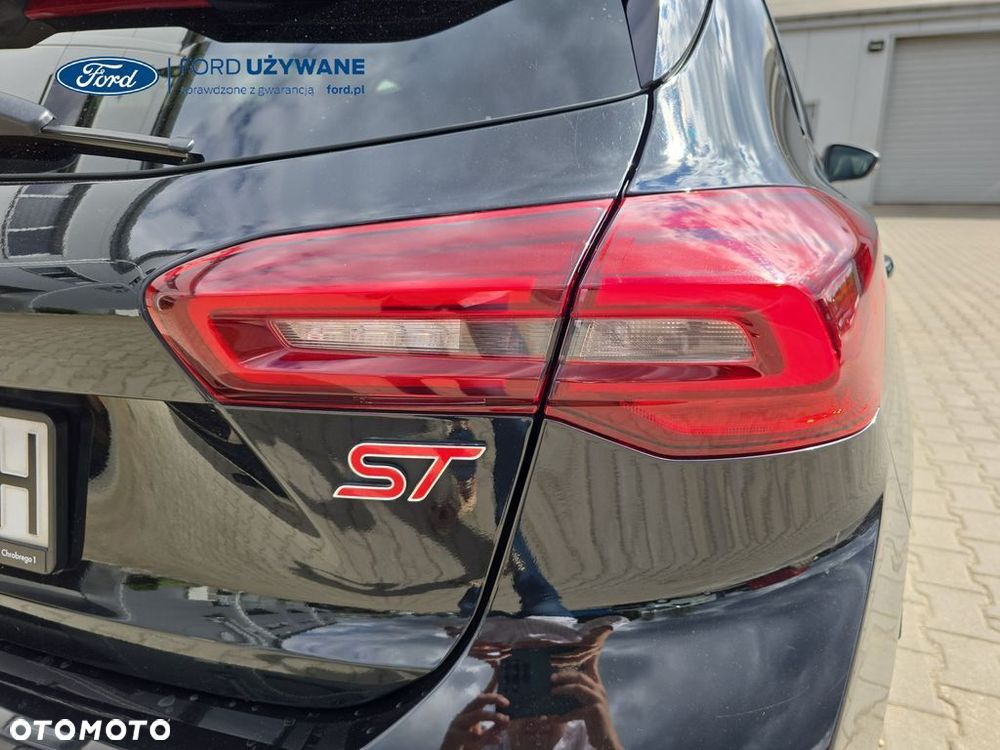 Ford Focus 2.3 EcoBoost ST X - 12