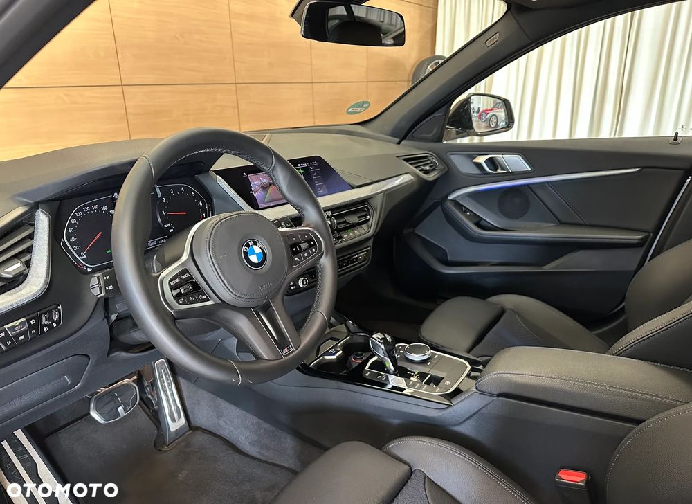 BMW Seria 1 118i M Sport - 12