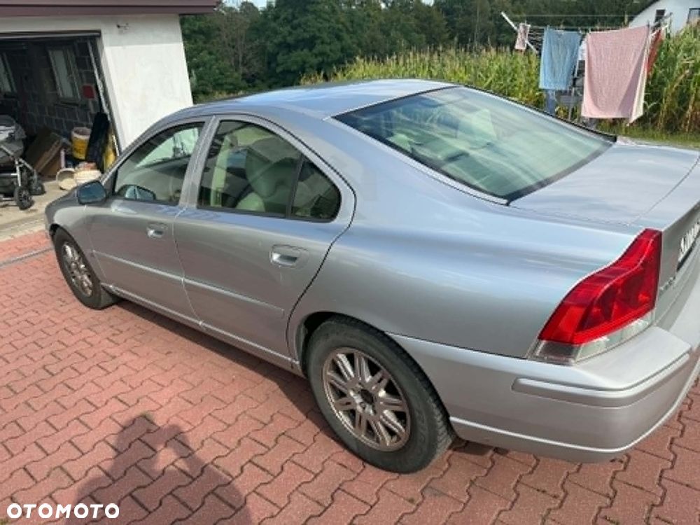 Volvo S60 2.5T Rubin - 3