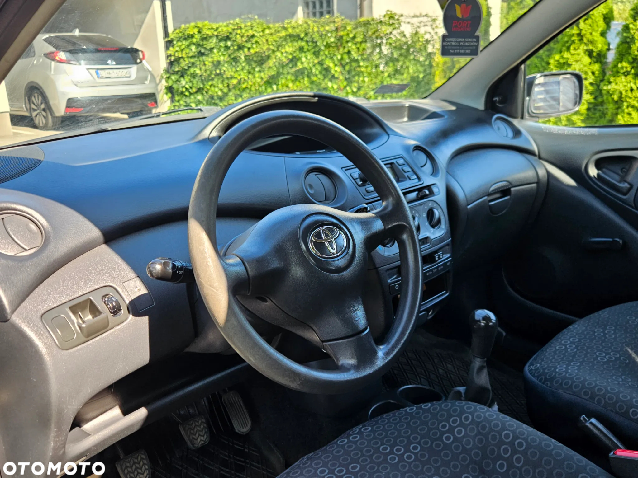 Toyota Yaris 1.0 Terra - 8