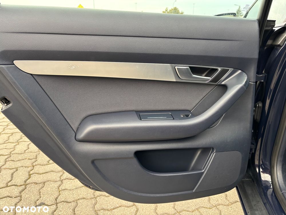 Audi A6 Limousine 2.4 Multitronic - 13